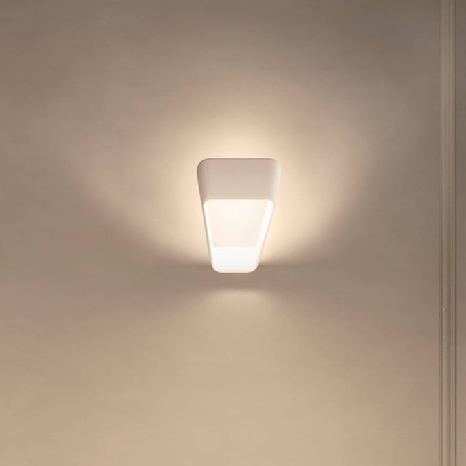 kdln wandlamp Frame, wit, 23 x 20 cm, metaal