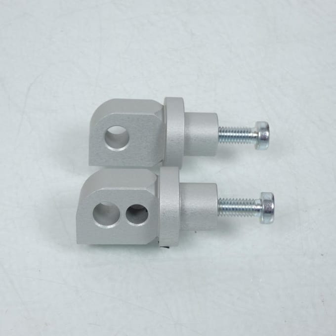 Paire Chape de repose pied Lightech pour moto Suzuki 1000 GSX-S FTP008SIL