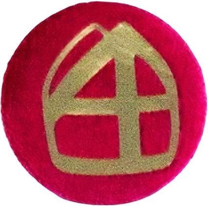 Witbaard Button Met Mijter 5 Cm Textiel Rood/goud