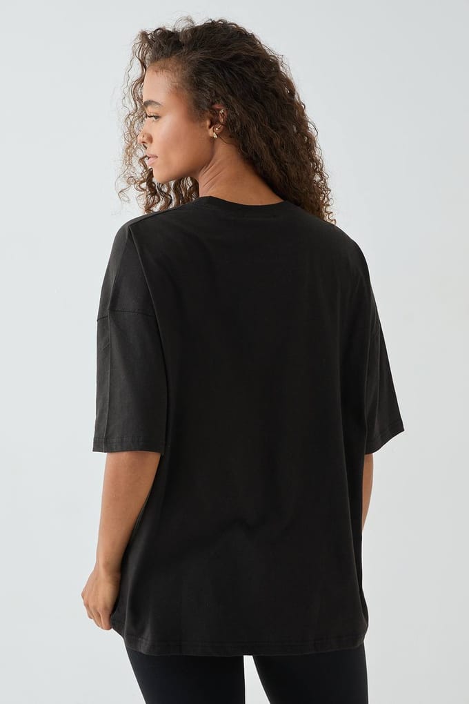 Dames DSGN Studio Applique Oversized T-shirt | Zwart | Maat: 36