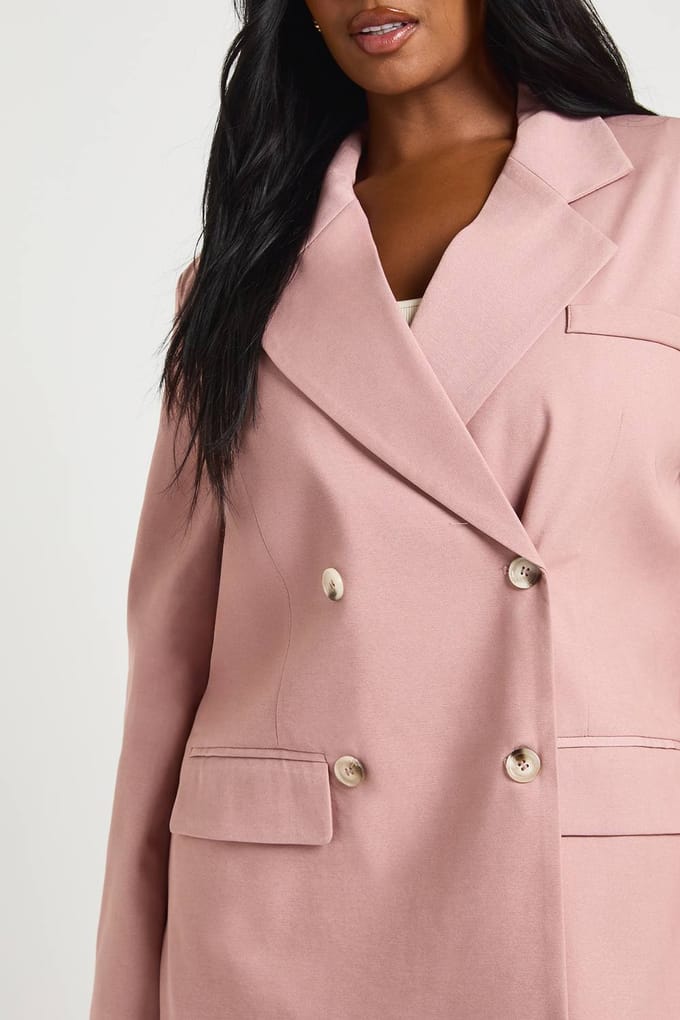 boohoo Dames Plus Oversized Blazer Met Hoornknoppen | Stoffig Roze | Maat: 46