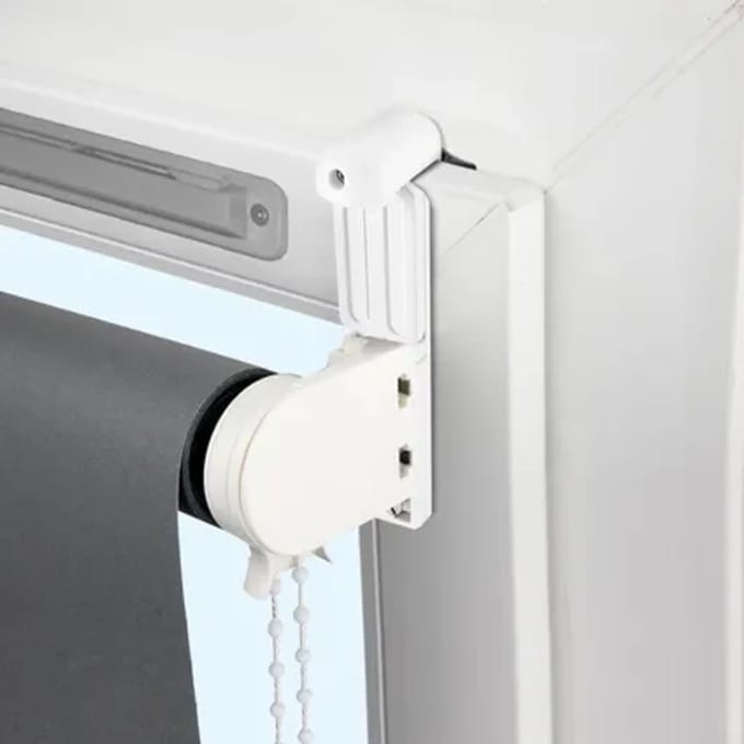 Madeco Klembevestiging Voor Raam Met Ventilatie U17/ Metaal Wit 2st