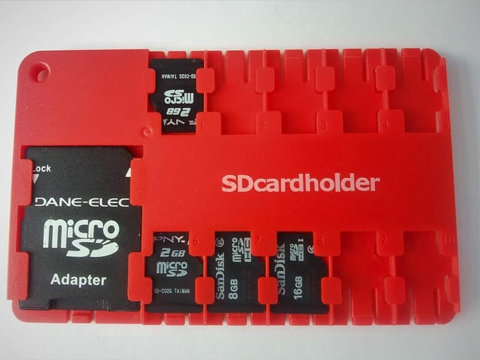 Micro SD Kaarthouder - Geheugenkaarten Opbergen - Digitale Opslag - Creditcardformaat - 10 Kaarten - Rood