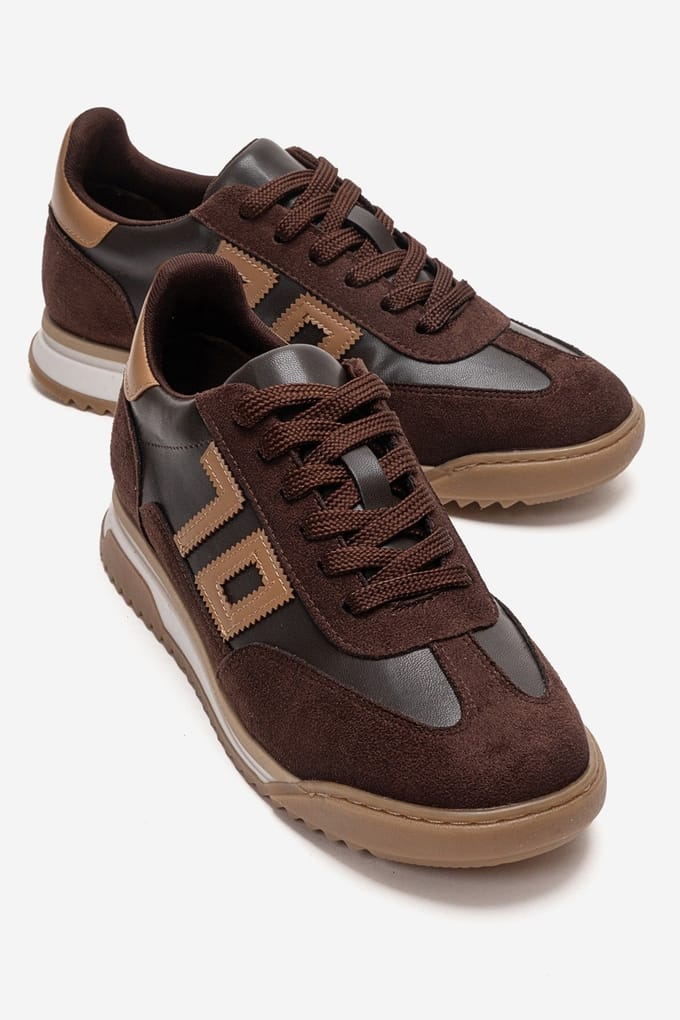 Arvon Sneaker