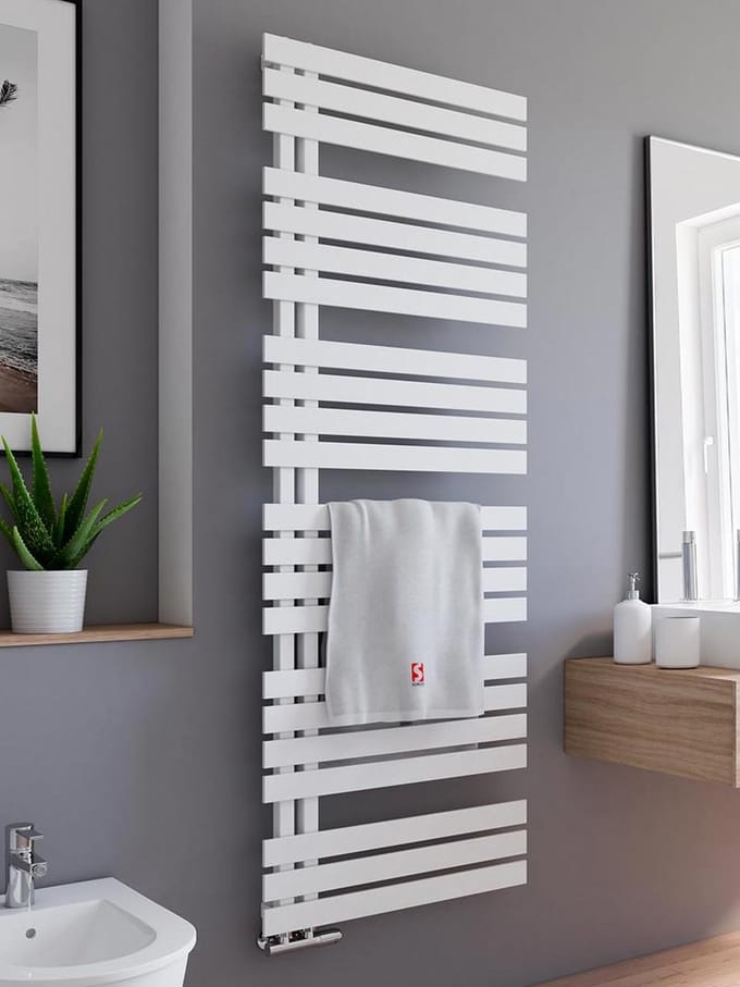 Schulte designradiator - Breda - wit - 169 x 60 - 838 Watt - onder aansluiting