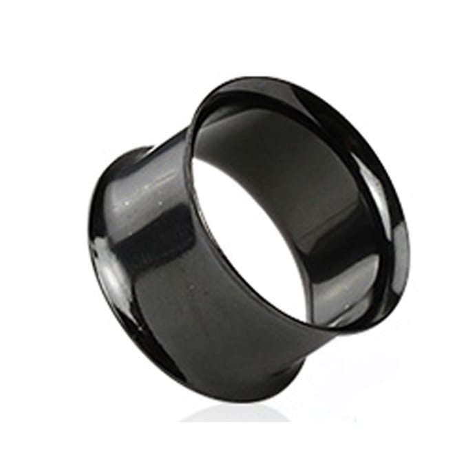 8 mm double flared zwarte titanium tunnel ©LMPiercings