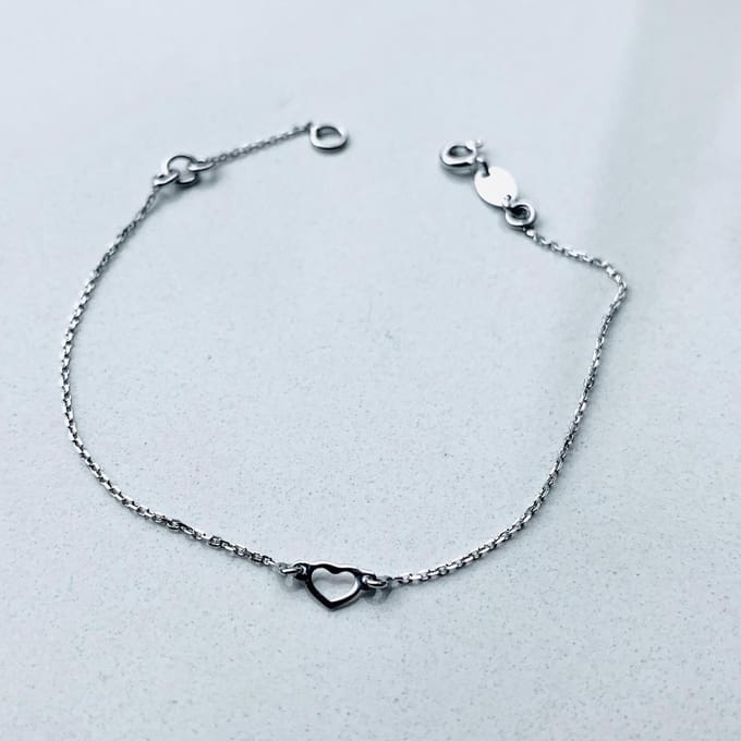 Minimalistische armband klein hartje | AG925