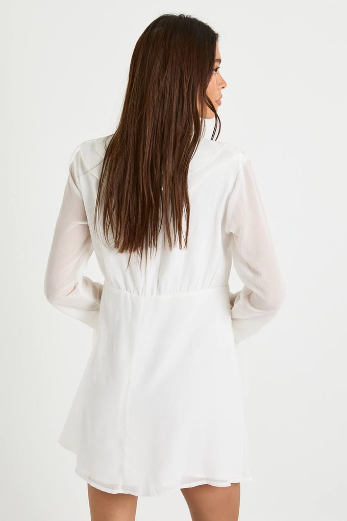 boohoo Dames Chiffon mini-jurk met geplooide taille | Ivory | Maat: 8
