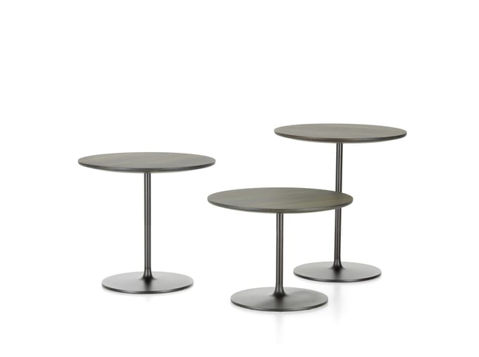 Vitra Occasional Low tafel - massief eiken donker gebeitst - Hoogte 55 cm
