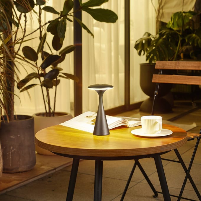 Lindby LED tafellamp Evelen, zwart, IP54, CCT