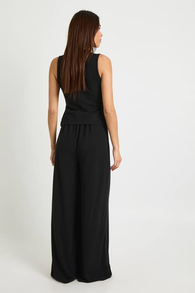 boohoo Dames Crinkle Rib Wijde Pijp Broek | Black | Maat: 8