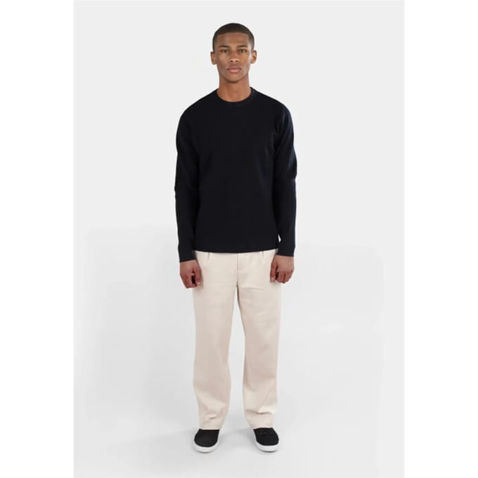 Ciszere Clark knitted roundneck black