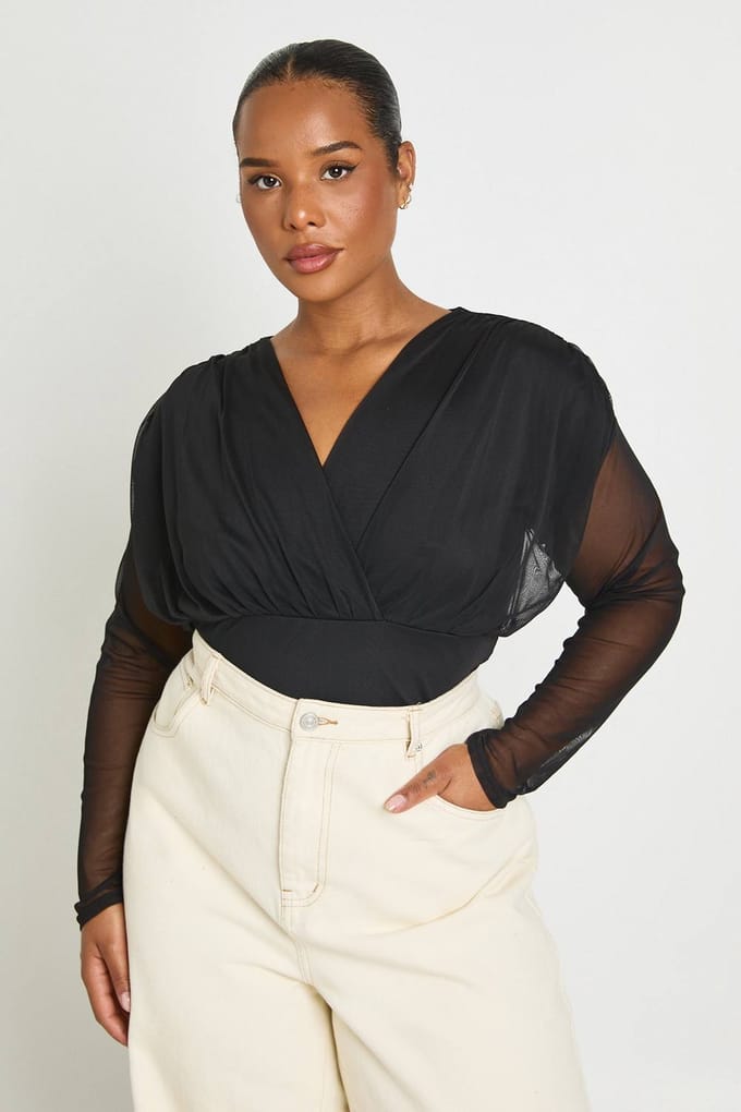 boohoo Dames Plus Mesh Buste V-hals Diepe Bodysuit | Zwart | Maat: 48