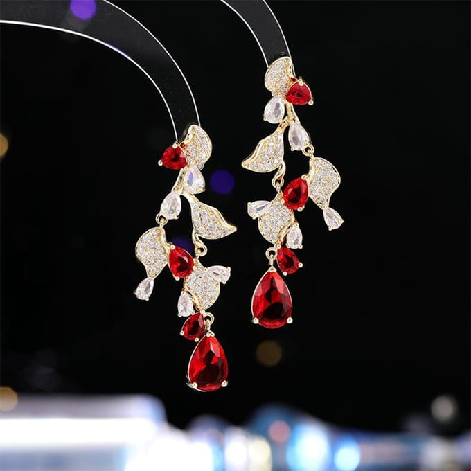 Dames Lichte Luxe Design Modieuze Geometrische Blad Lange Oorbellen Elegante En Veelzijdige Niche Design Oorbellen white