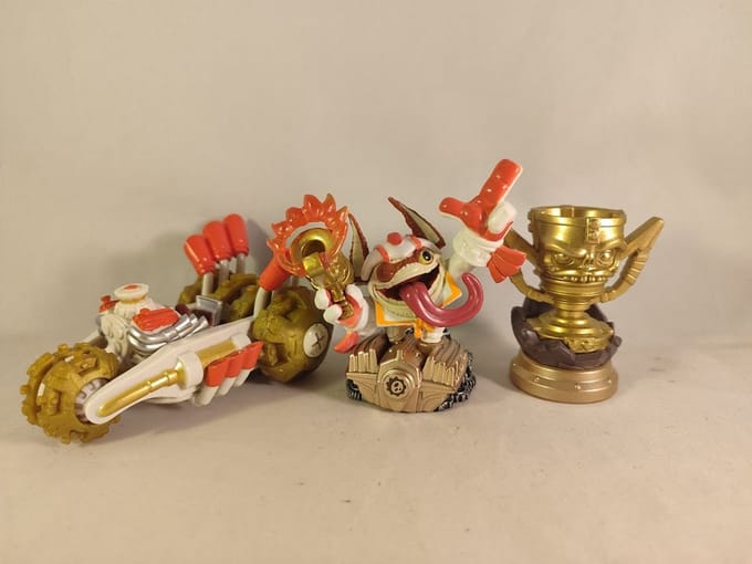 Skylanders Superchargers Land Racing Action Pack Double Dare Trigger Happy