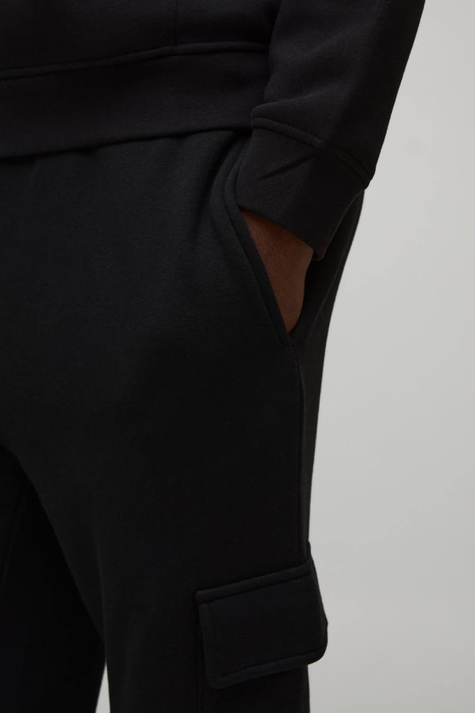 Essential Straight Leg Cargo Jogger | Black | Size Small