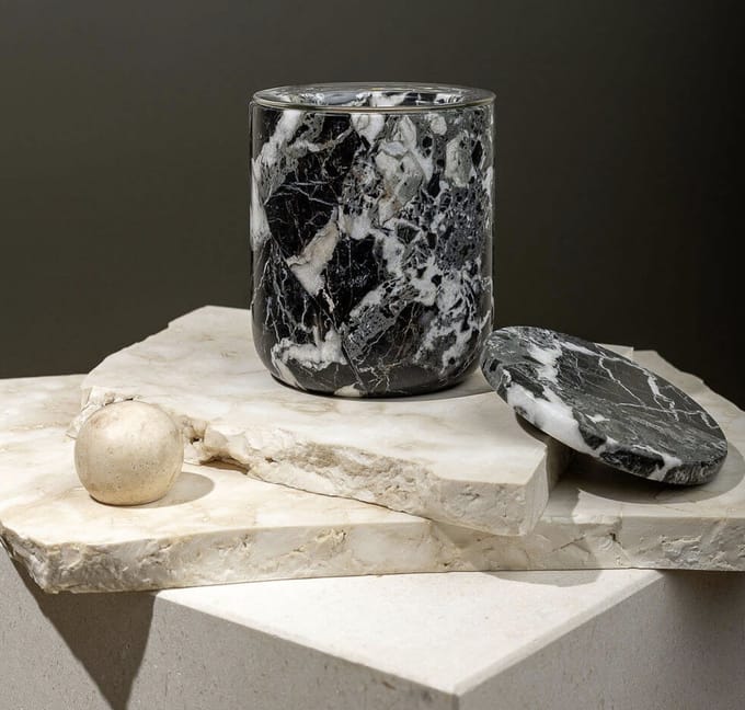 BLACK MARBLE CANDLE HOLDER