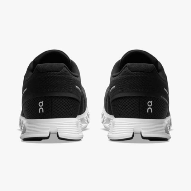 On Cloud 5 W Black | White Maat: 37.5 | Sneakers Outlet | Dames | Zwart
