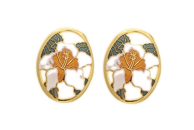 Behave Dames oorknoppen goud-kleur met witte bloem