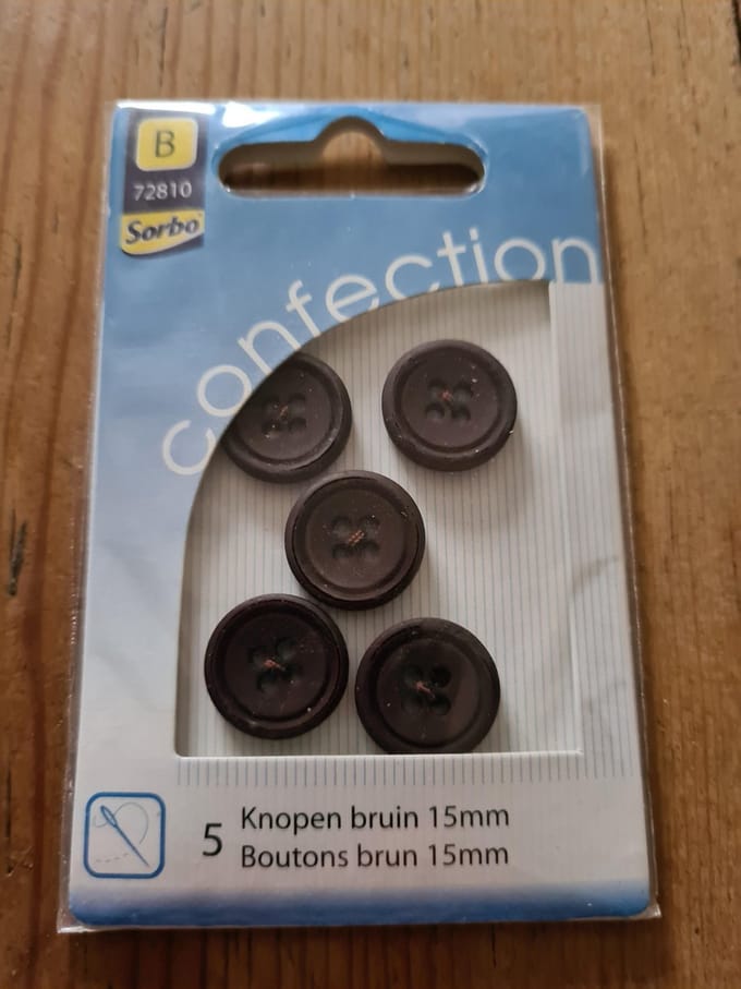 5 Knopen bruin 15mm Sorbo