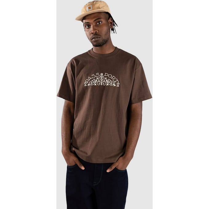 Pass Port Vineyard Birds T-Shirt bruin