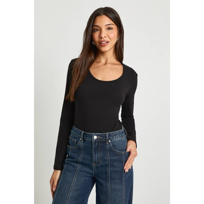boohoo Dames Basic bodysuit met lange mouwen en ronde hals | Zwart | Maat: 36