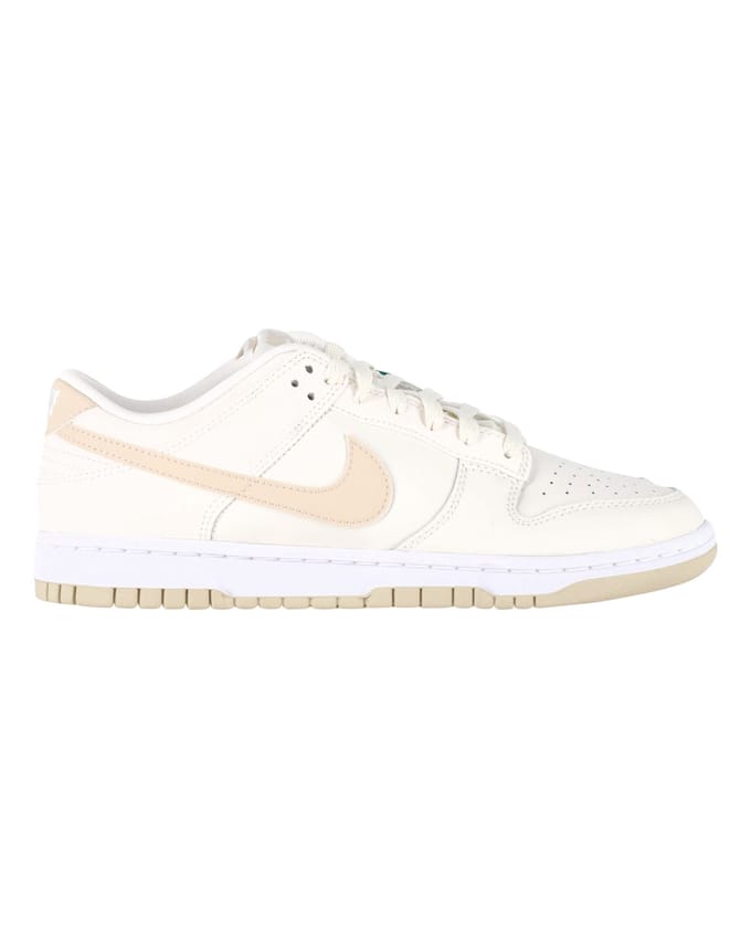 Nike Dunk Low Sneakers in Phantom Beige Leer