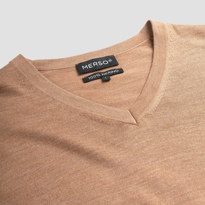 MERSO V-Hals – Merino Trui – 100% Merino Wol – Tuscan Camel