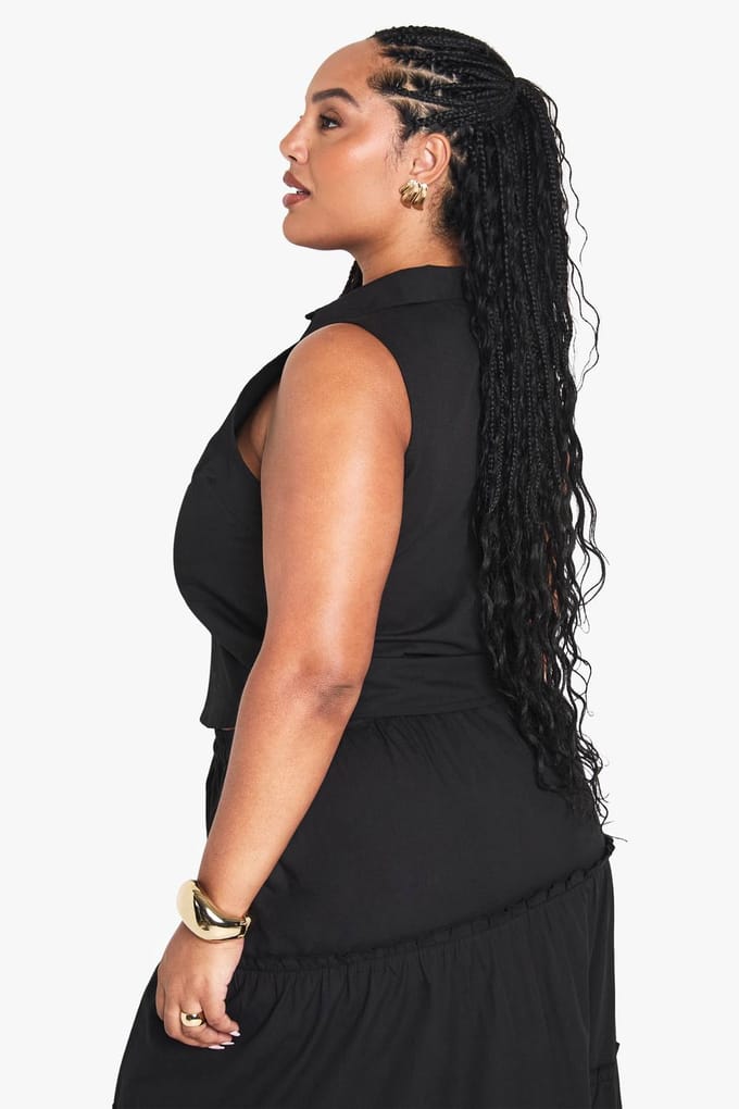 boohoo Dames Plus Vest met Geplooide Details | Zwart | Maat: 44