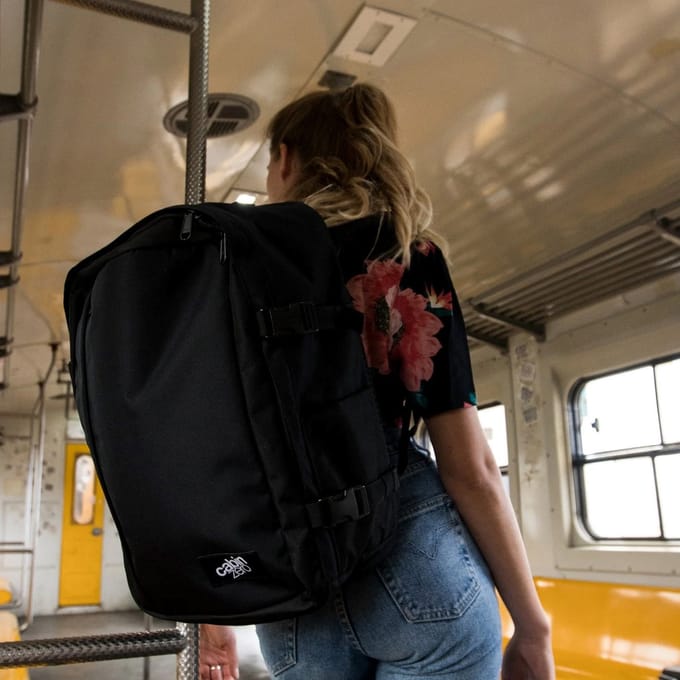 CabinZero Classic Plus 42L Cabin Absolute Black