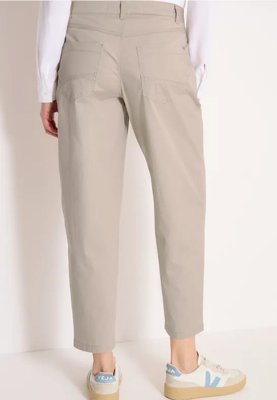 Mid Waist broek met barrel pijpen in casual pasvorm