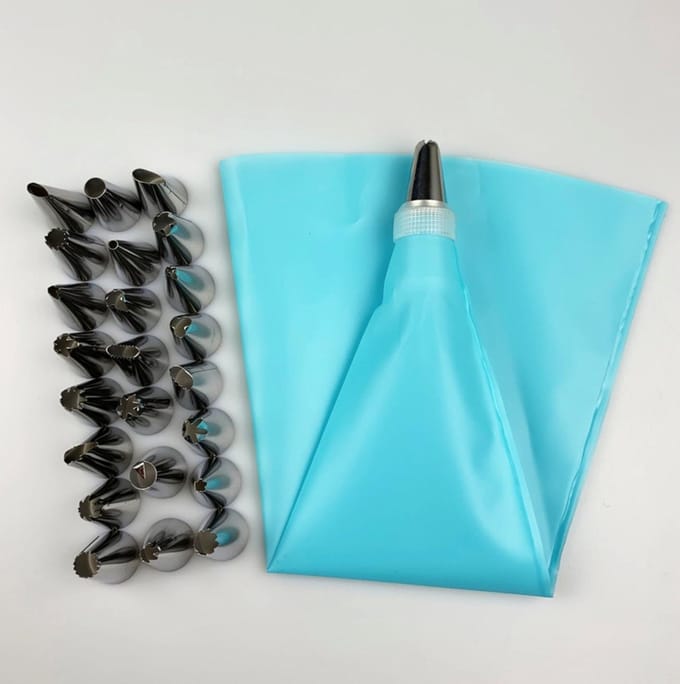 Sens Design - Spuitzak met 24 spuitmondjes – herbruikbaar - blauw