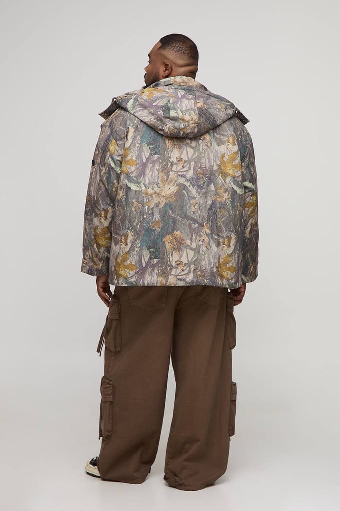 Plus oversized Forest Camo pufferjas met capuchon en trechterhals | Size 2XL