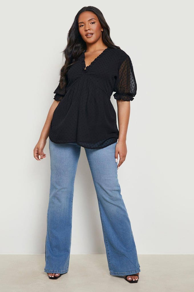 boohoo Dames Plus Ruffle Dobby Peplum Top | Zwart | Maat: 44