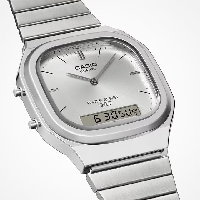 Casio Casio Collection Vintage AQ-240E-7AEF Horloge - Staal - Wit - Ø 35 mm