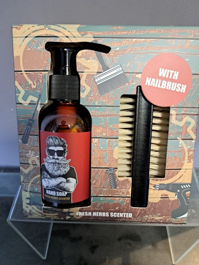 geschenk mannen - handzeep - nagelborstel - leuk cadeau - kerst - vader dag - verjaardag - grappig