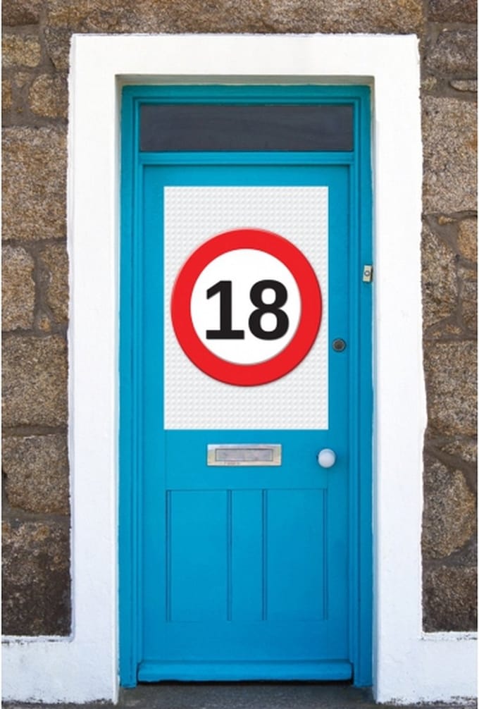 Bellatio Decorations Verjaardag deurposter - 2x - 18 jaar - stopbord - 59 x 84 cm - leeftijd feestartikelen
