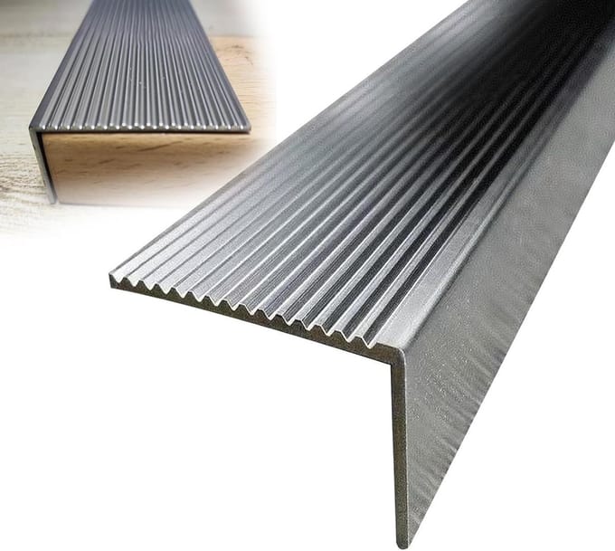 RVS Trapprofiel - Antislip Randafwerking - Trap Veiligheid - L-vormig Ontwerp - 100 cm Lengte - Zilver