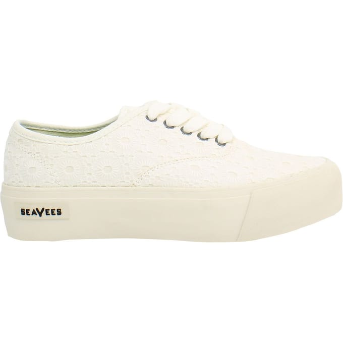 Seavees Legend Platform Borduur Dames Witte Schoenen