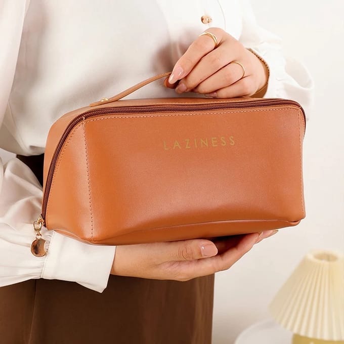 Blossombel Cosmetica tas - Ruime inhoud - multifunctionele make-up tas - make-up organizer - duurzaam PU leer- cognac bruin