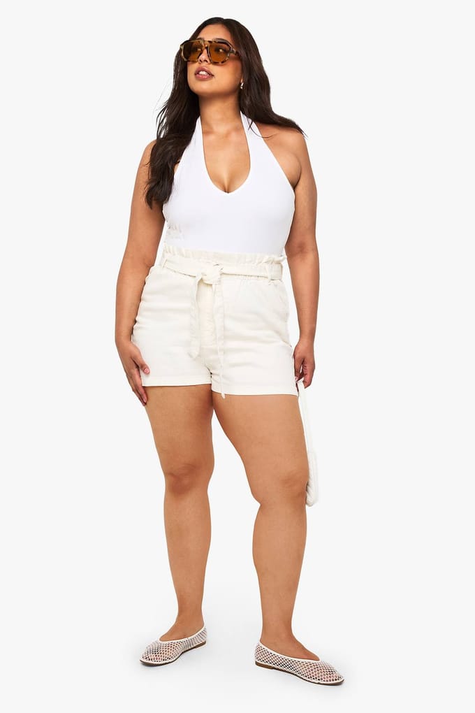 boohoo Dames Plus denim short met paperbag taille | Ecru | Maat: 54