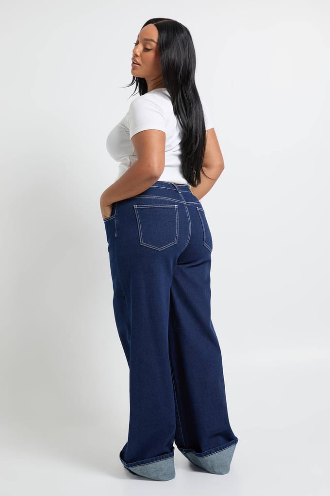 boohoo Dames Plus omgeslagen rechte pijp jeans | Indigo | Maat: 44