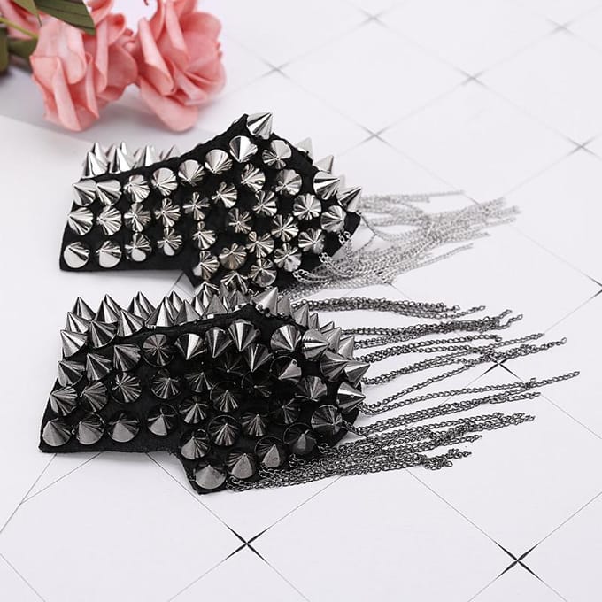 Punk Gotische Kwast Stud Pin Broche Epaulette Schouderteken Bord Epaulet 649c black