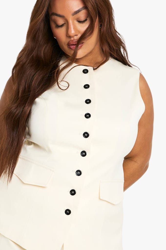 boohoo Dames Plus longline getailleerd op maat gemaakt gilet | Creme | Maat: 50