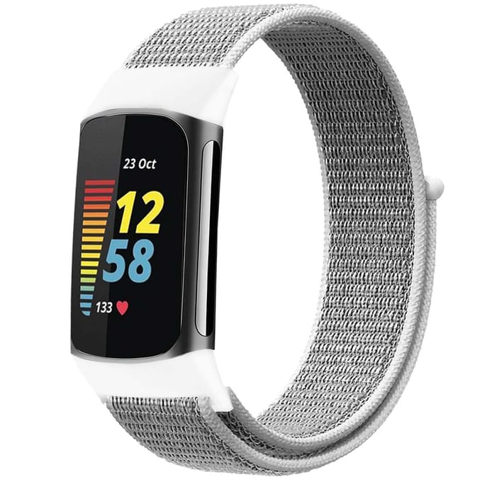 imoshion Nylon bandje voor de Fitbit Charge 5 - Maat S - Lichtgrijs