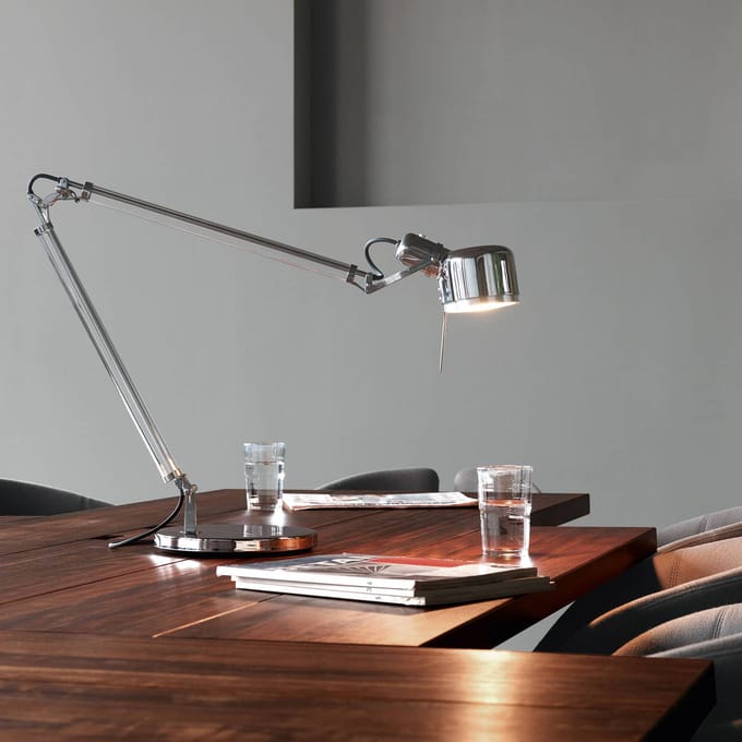Serien Lighting serien.lighting Job Table LED tafellamp met voet