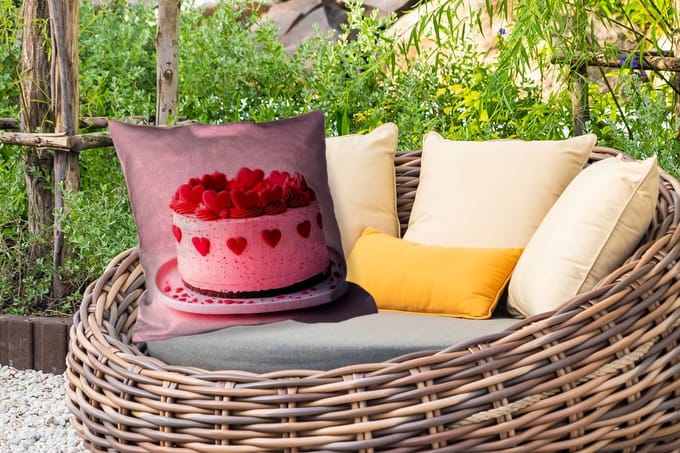Sierkussen Buiten - Taart - Hart - Roze - 60x60 cm - Weerbestendig