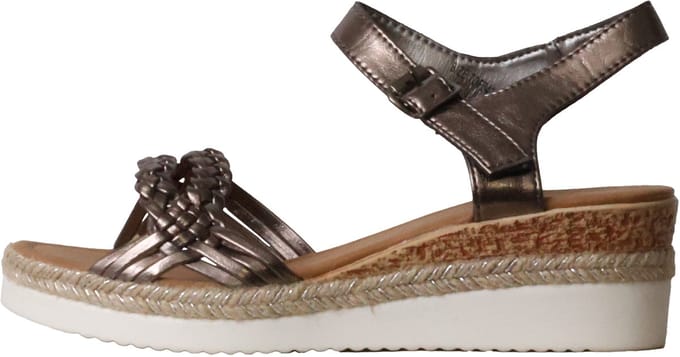Sandalen met plateauzool en bandjes