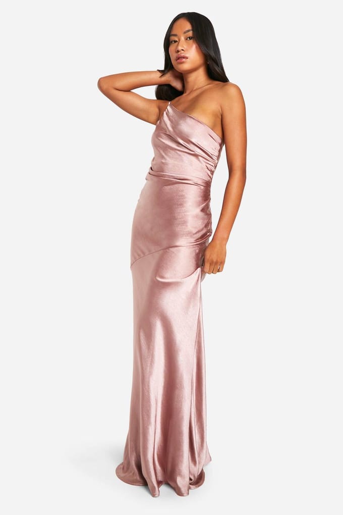 boohoo Dames Bruidsmeisje Satijn Asymmetrische Maxi-Jurk | Nerts | Maat: 44