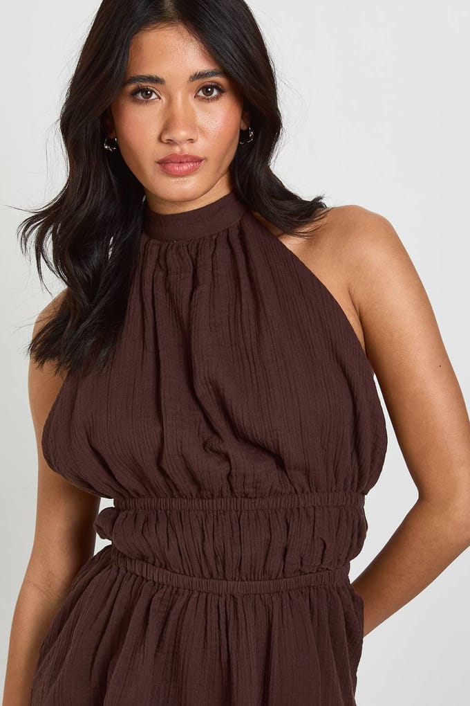 boohoo Dames Kaaslinnen Top Met Gerimpelde Peplum | Chocoladebruin | Maat: 38